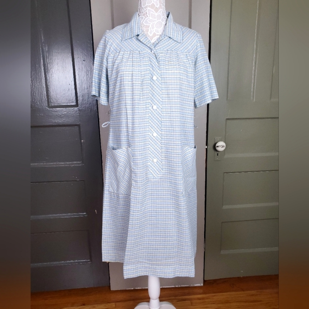 1960s Topmade Vintage Blue Plaid Button Up House Day Dress Medium